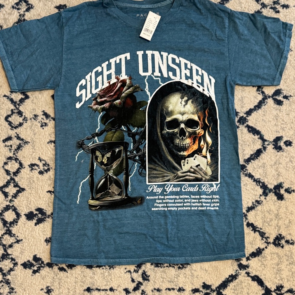 PacSun Blue Graphic T-Shirt NWT never worn